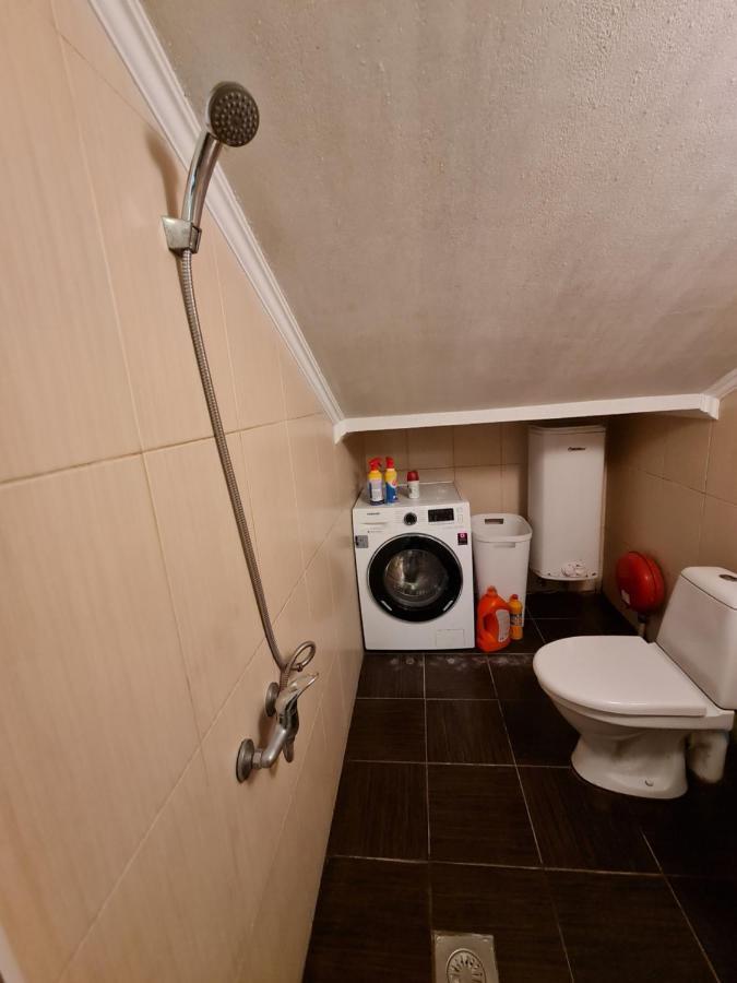 Студіо На Кoновальця Apartman Lviv Kültér fotó